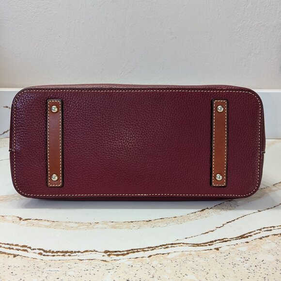 Dooney & Bourke burgundy dome crossbody bag. EUC! - Picture 4 of 5